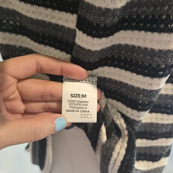 Black Gray White Striped Henley Tee Casual Minimal Streetwear Womens M Top - Picture 4 of 6